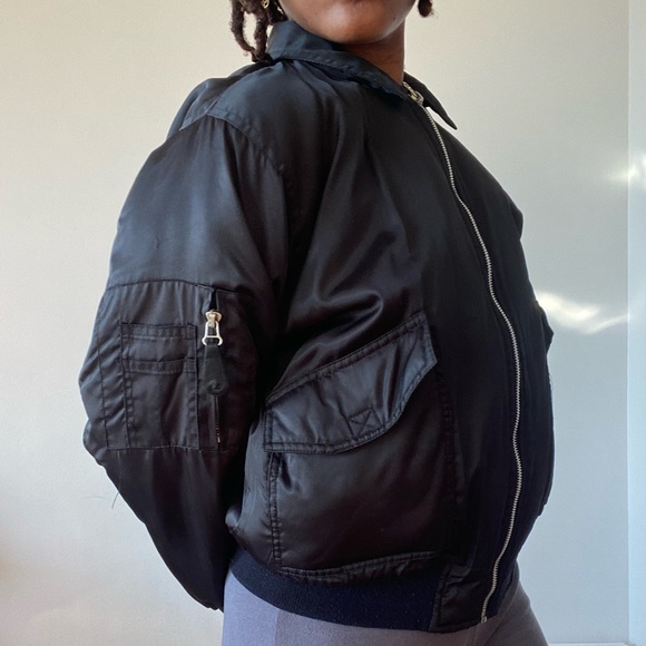 Bomber Jacket - L - Picture 6 of 9